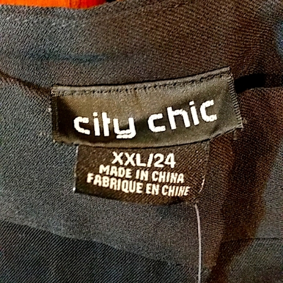 NEW BLACK DRESSY CITY CHIC PANTS SIZE XXL/24 - Picture 4 of 4